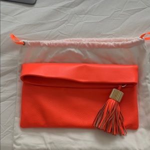 India Hicks- Flamingo Carmen Clutch 🦩